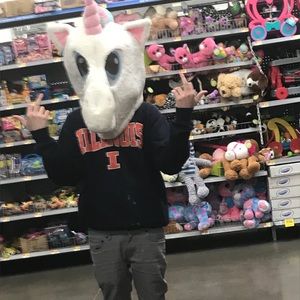 Meet your Posher, Chase